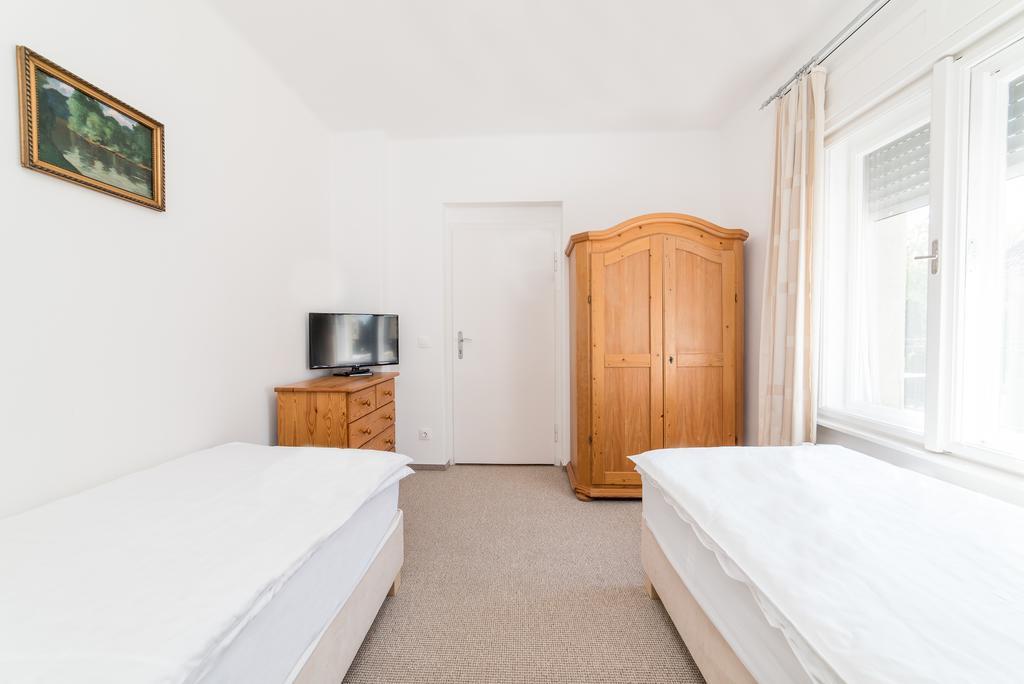 Forestine Guesthouse Hévíz 外观 照片